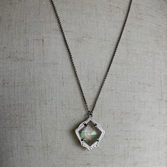 Kendra Scott Kacey Pendant Necklace - Picture 2 of 5